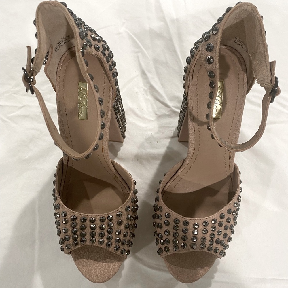 Wild Pair Studded Platform Open Tow Pumps! - image 1